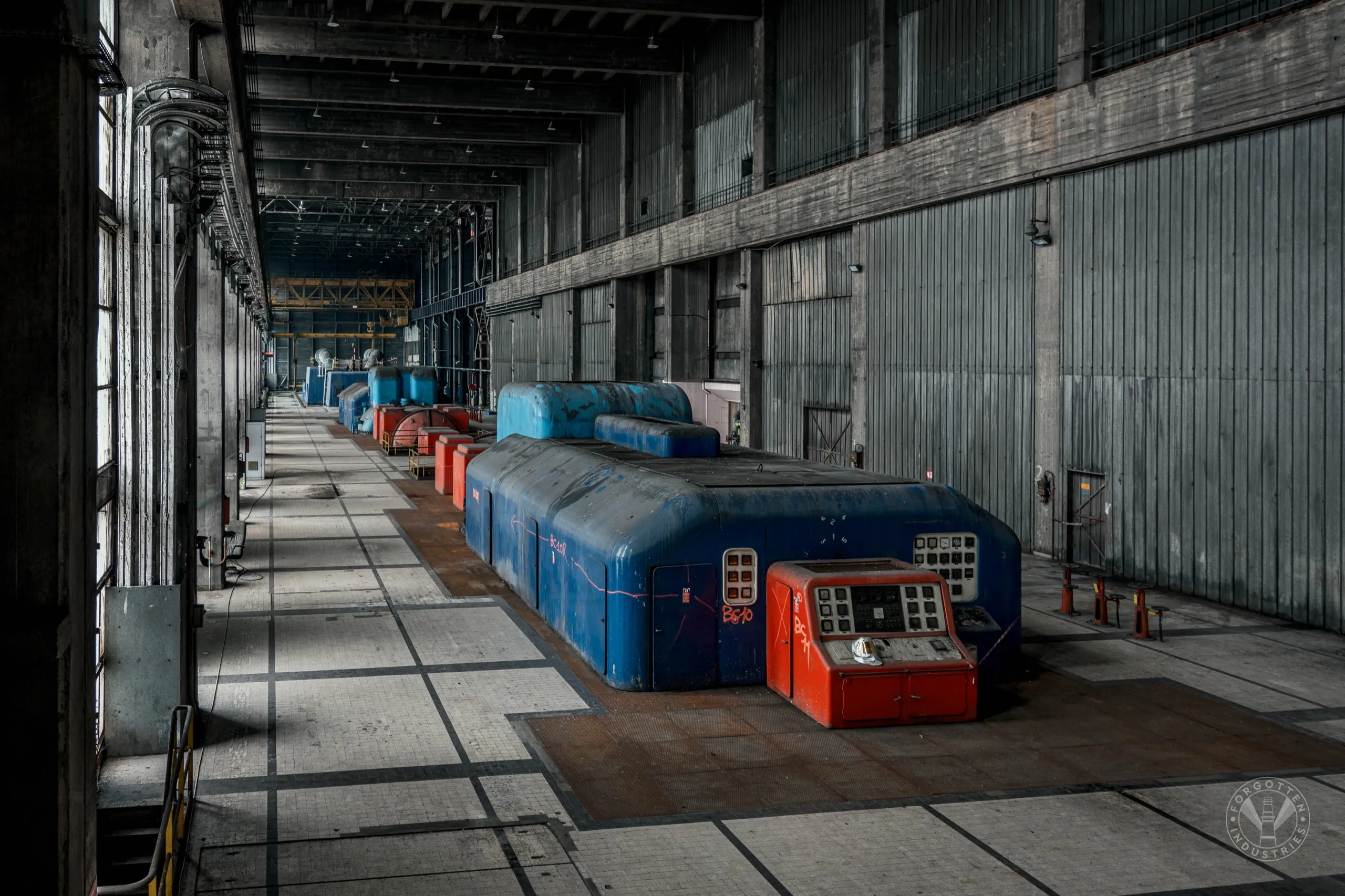 The turbines line up one behind the other down the hall.