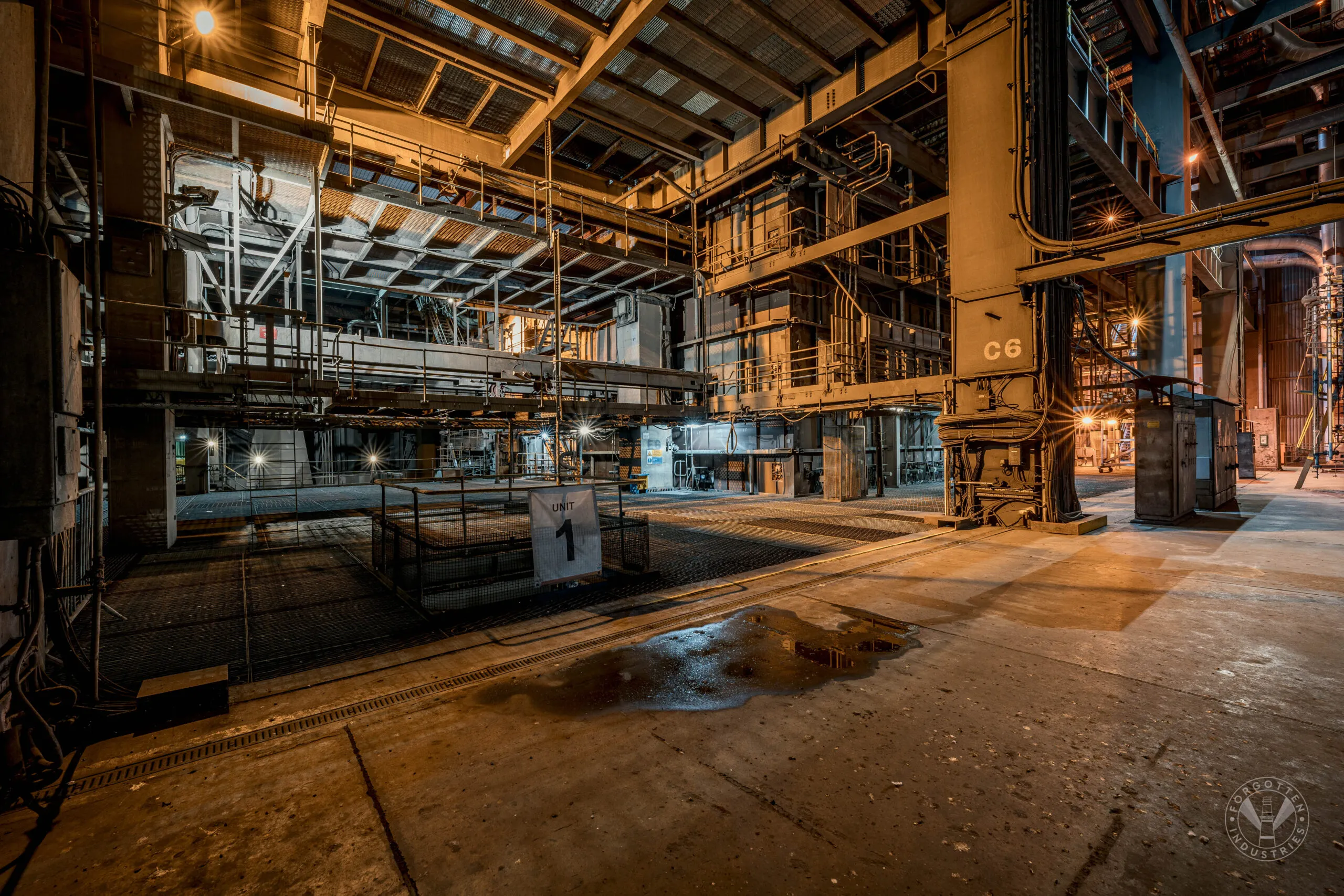 Industrial rats - frame 6
